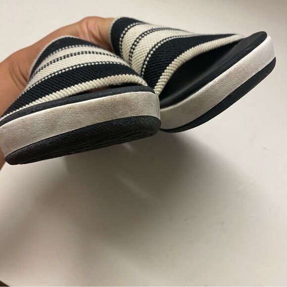 Clarks cloudsteppers comfort slip on sandals slides Arla Hollis Black stretchy 9 - Picture 10 of 11